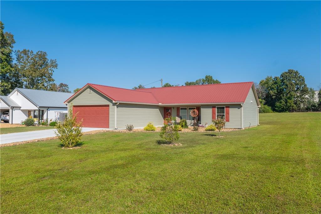 124 Kelly Drive NE White GA 30184