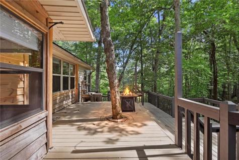 129 Nob Hill Ridge Cleveland GA 30528