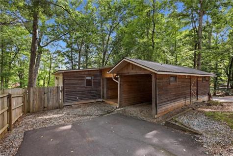 129 Nob Hill Ridge Cleveland GA 30528
