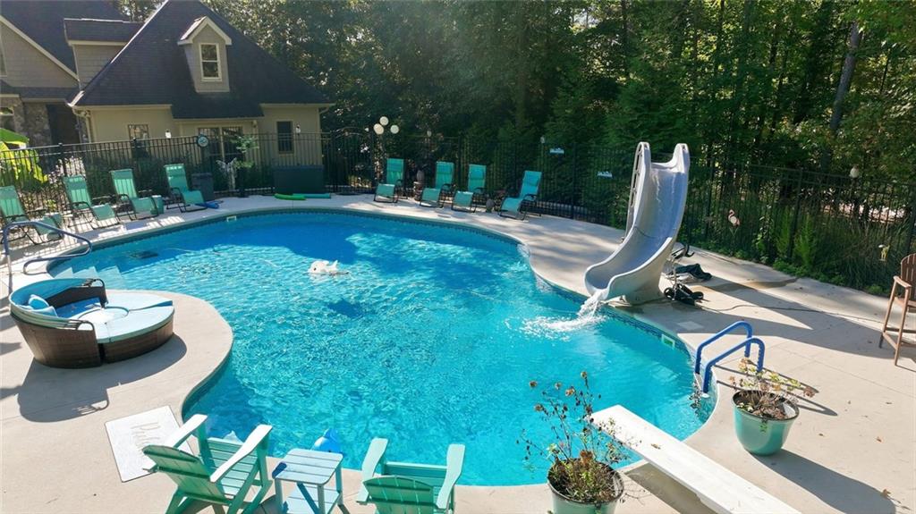362 Foxy Lane Martin GA 30557