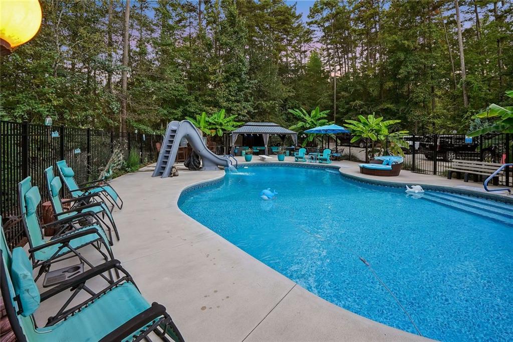 362 Foxy Lane Martin GA 30557