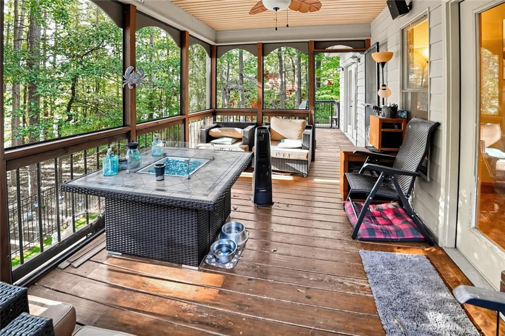 362 Foxy Lane Martin GA 30557