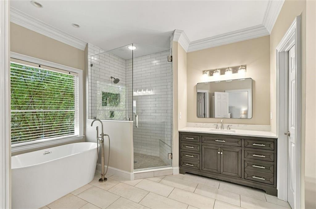 1450 Lakemist Court Roswell GA 30075