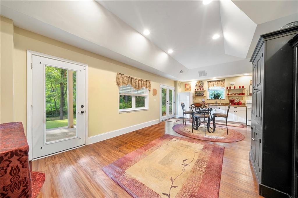 31 Fawn Lake Trail NE White GA 30184