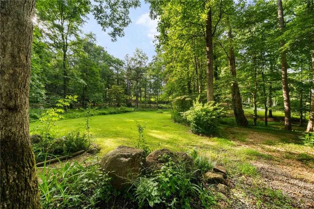 31 Fawn Lake Trail NE White GA 30184