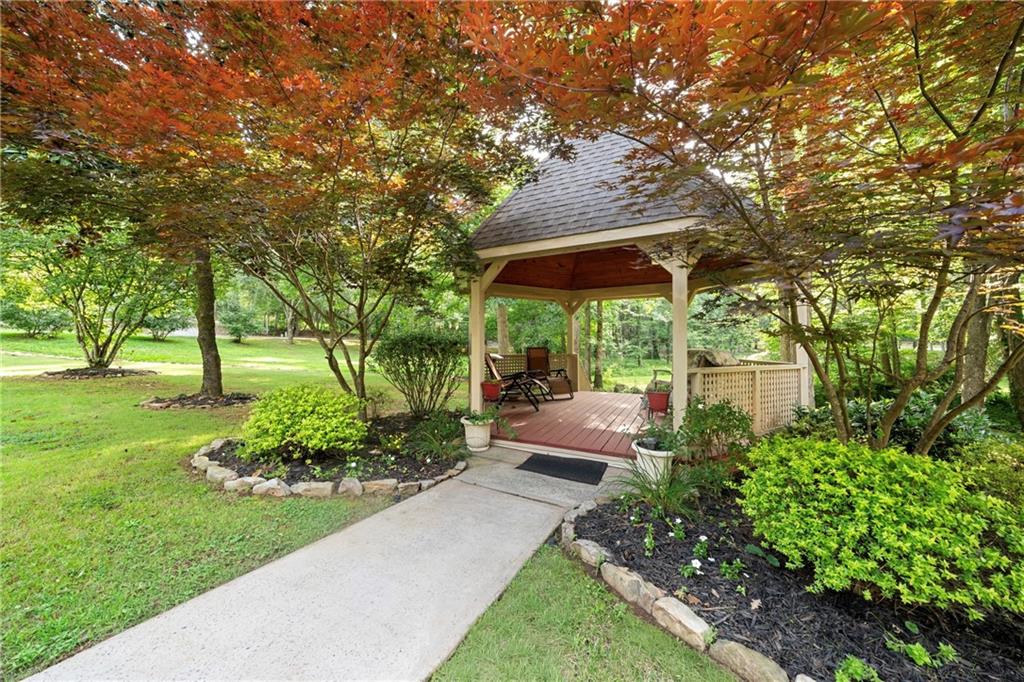 31 Fawn Lake Trail NE White GA 30184