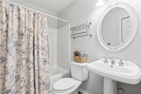 858 River Forest Run Cleveland GA 30528