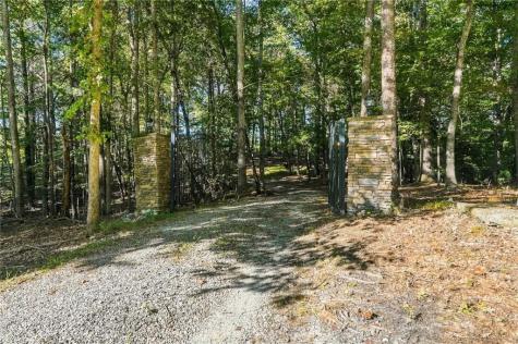 858 River Forest Run Cleveland GA 30528