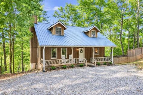 858 River Forest Run Cleveland GA 30528