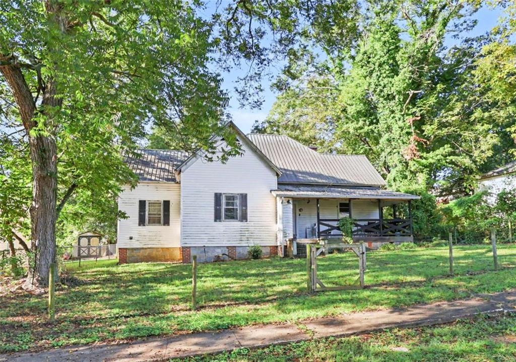 95 Hood Street Commerce GA 30529