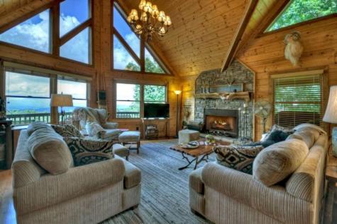 1404 Mountain High Drive Mineral Bluff GA 30559