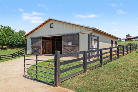 1050 Ricky West Road Cleveland GA 30528
