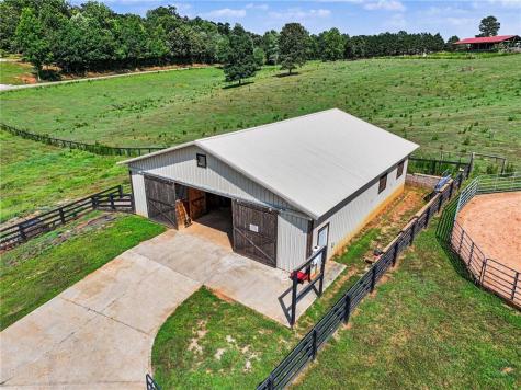 1050 Ricky West Road Cleveland GA 30528