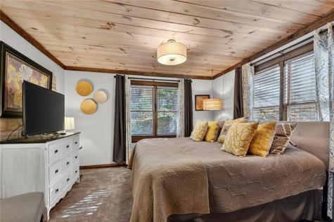 215 Valley View Road Ellijay GA 30536