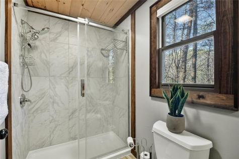 215 Valley View Road Ellijay GA 30536