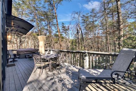 215 Valley View Road Ellijay GA 30536