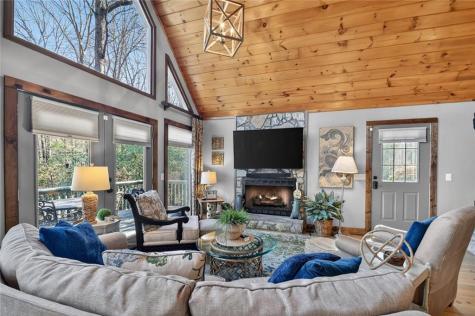 215 Valley View Road Ellijay GA 30536