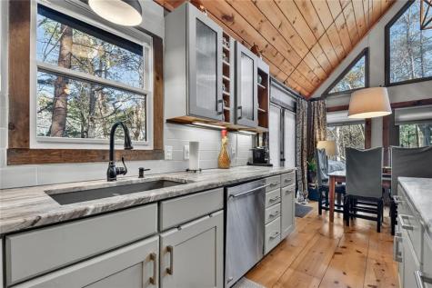 215 Valley View Road Ellijay GA 30536