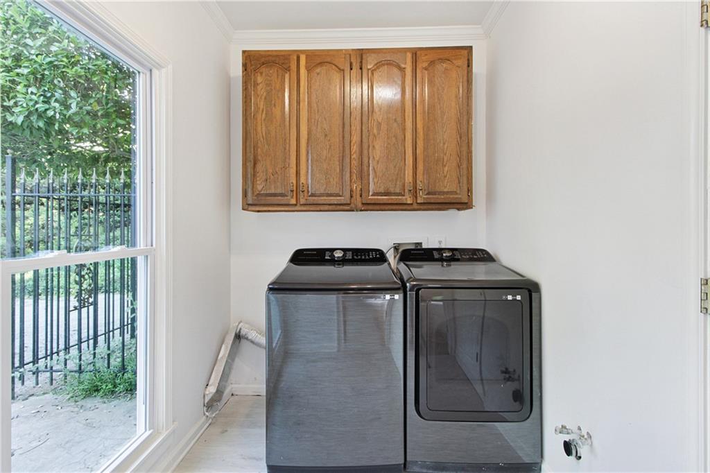 945 Brandon Ridge Drive Roswell GA 30075