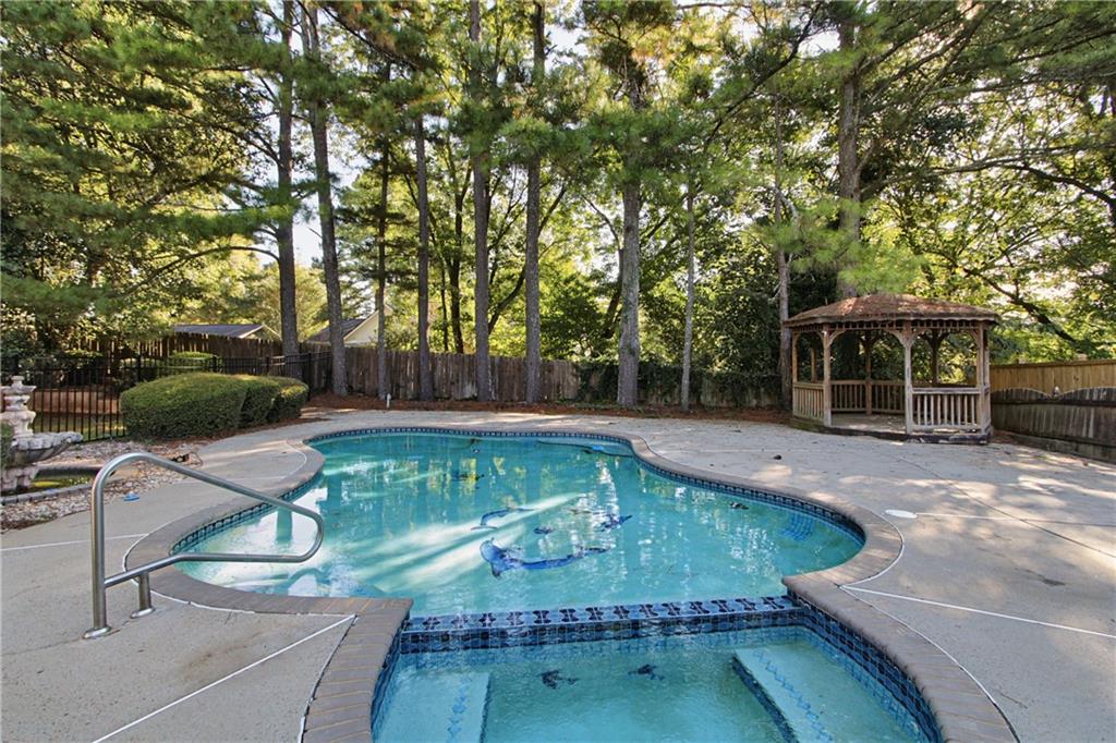 945 Brandon Ridge Drive Roswell GA 30075