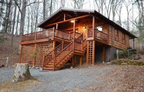 93 Valley Lane Mineral Bluff GA 30559