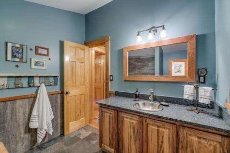 93 Valley Lane Mineral Bluff GA 30559