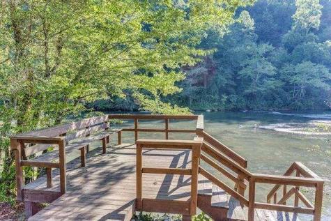 93 Valley Lane Mineral Bluff GA 30559