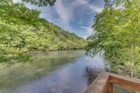 93 Valley Lane Mineral Bluff GA 30559