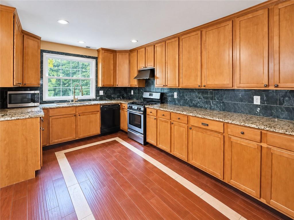 2759 Cedar Tree Lane Ellenwood GA 30294