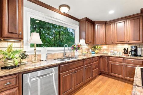 137 Lady Slipper Lane Jasper GA 30143