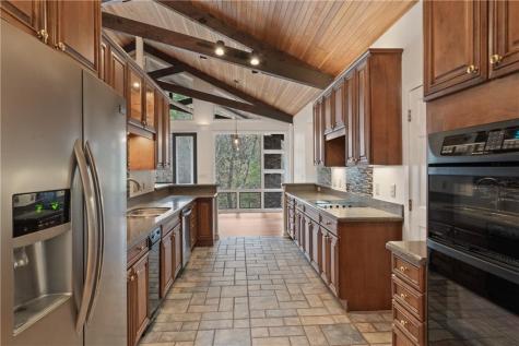 636 Oak Shadow Lane Ellijay GA 30536