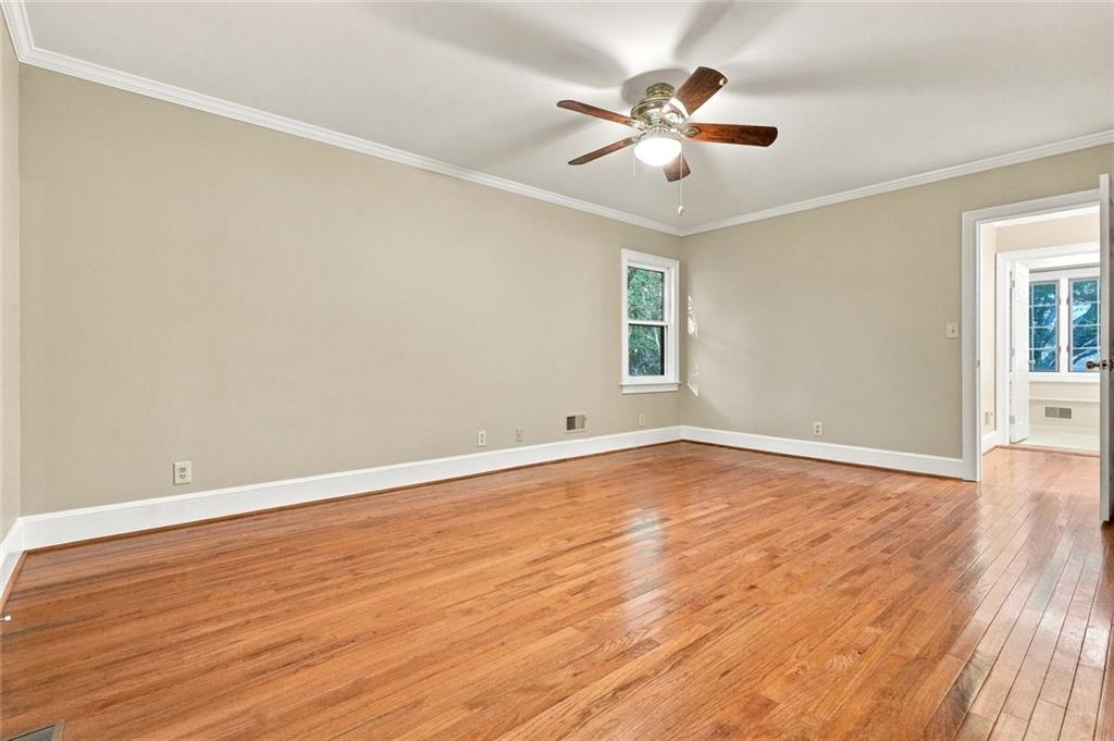 1883 Bedfordshire Court Decatur GA 30033