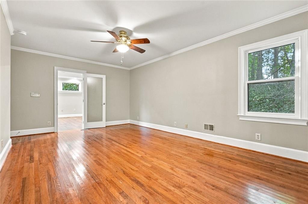 1883 Bedfordshire Court Decatur GA 30033