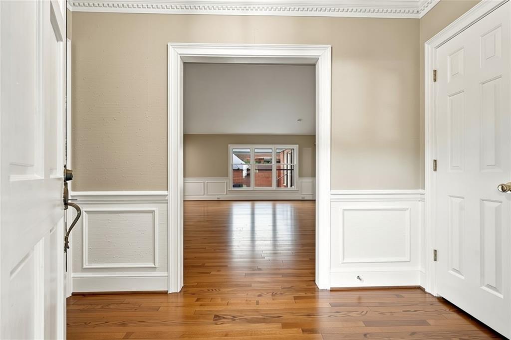 1883 Bedfordshire Court Decatur GA 30033