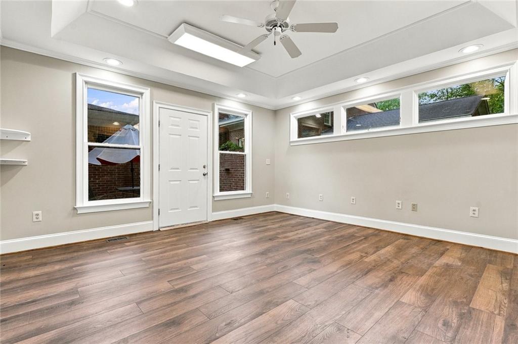 1883 Bedfordshire Court Decatur GA 30033