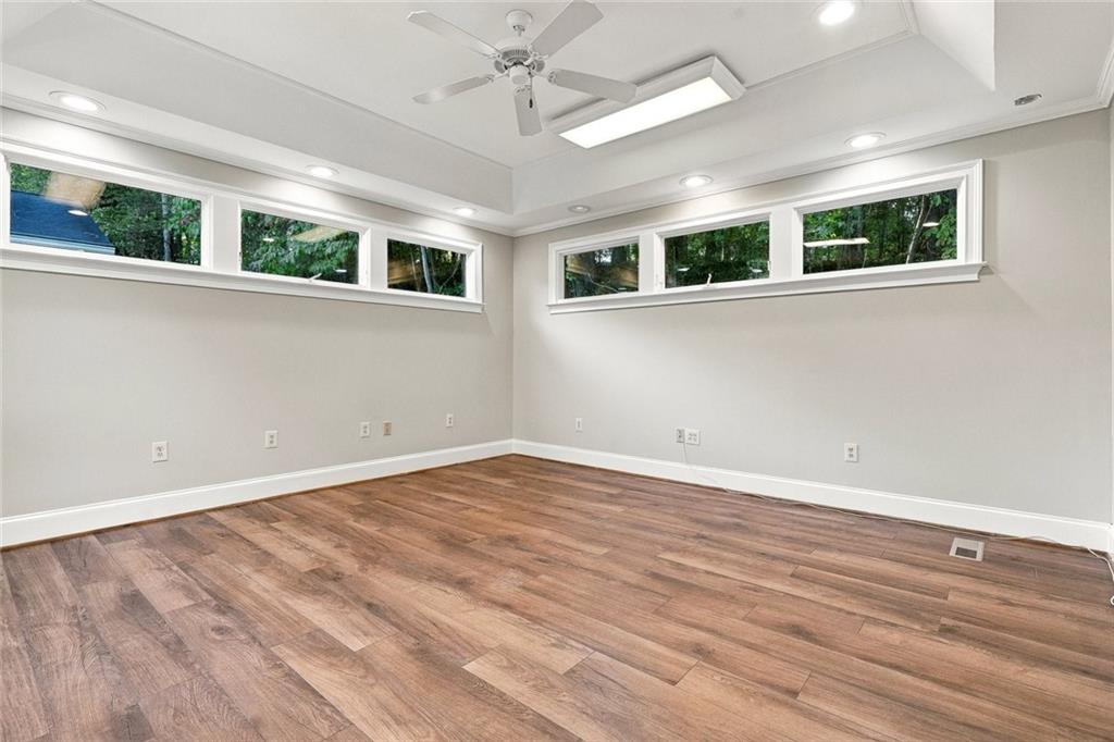 1883 Bedfordshire Court Decatur GA 30033