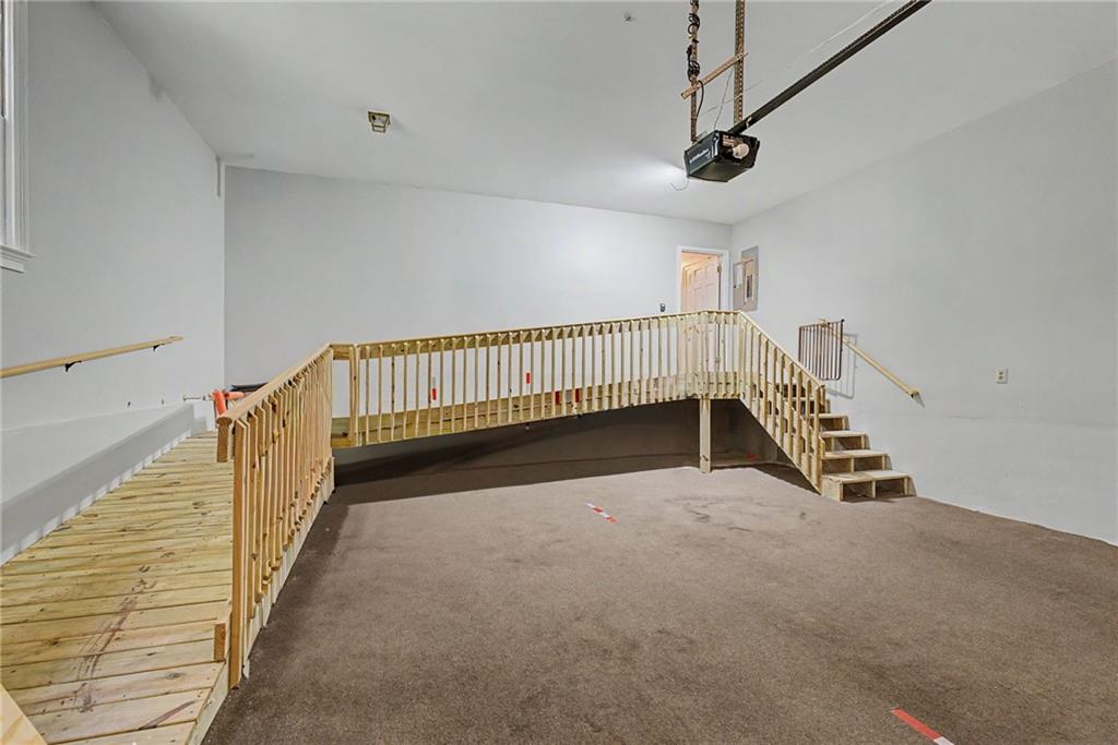 1883 Bedfordshire Court Decatur GA 30033