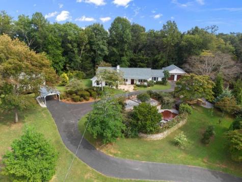 291 Logans Ridge Cleveland GA 30528