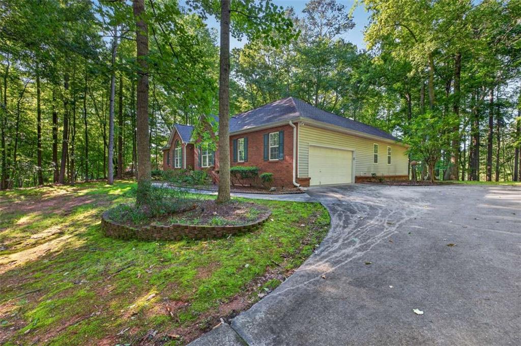 20 Tabor Forest Drive Oxford GA 30054
