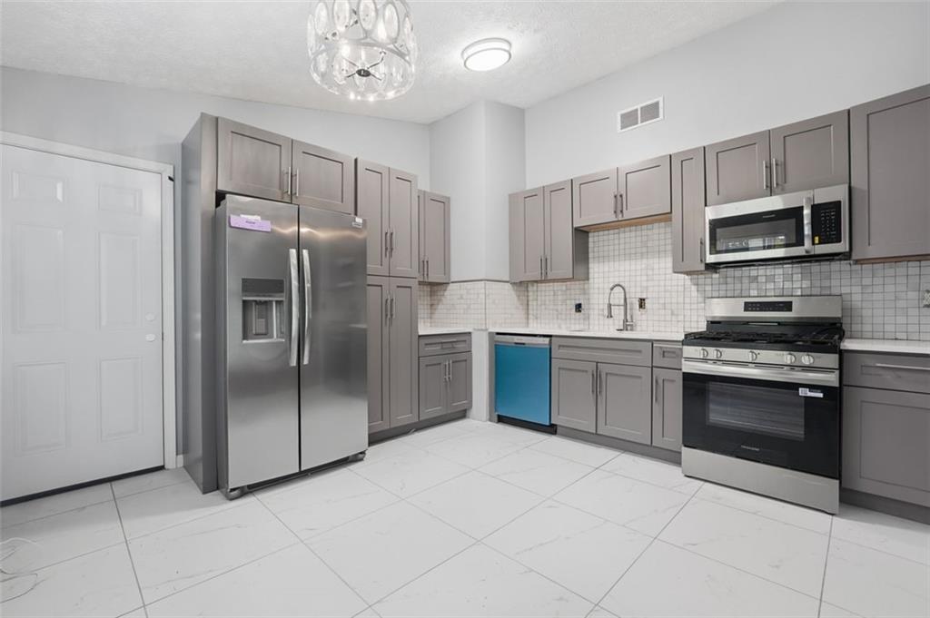5856 Rock Road Union City GA 30291
