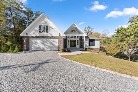 2123 Goat Neck Road Cleveland GA 30528