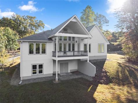 2123 Goat Neck Road Cleveland GA 30528