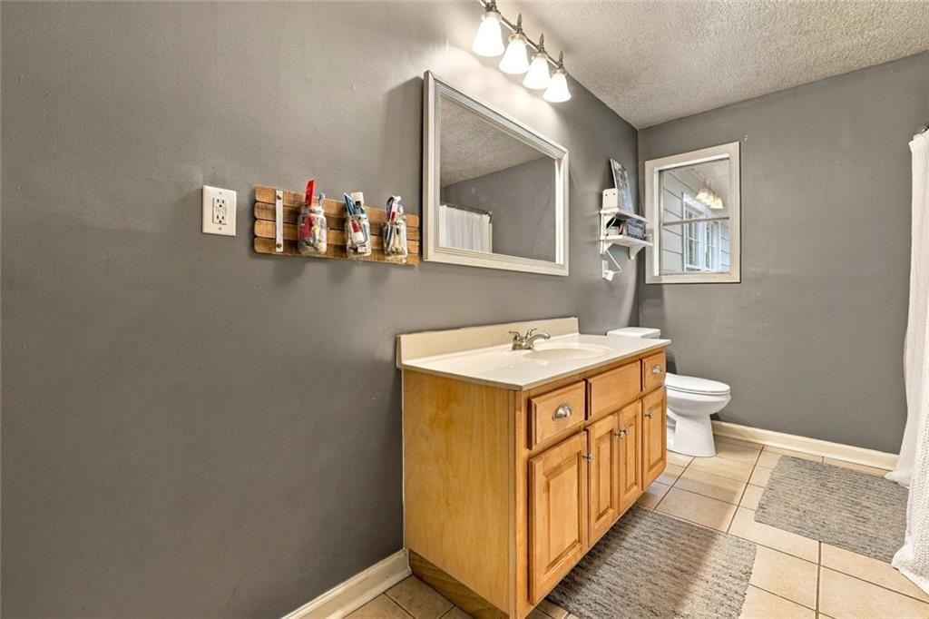 698 Spring Place Road NE White GA 30184