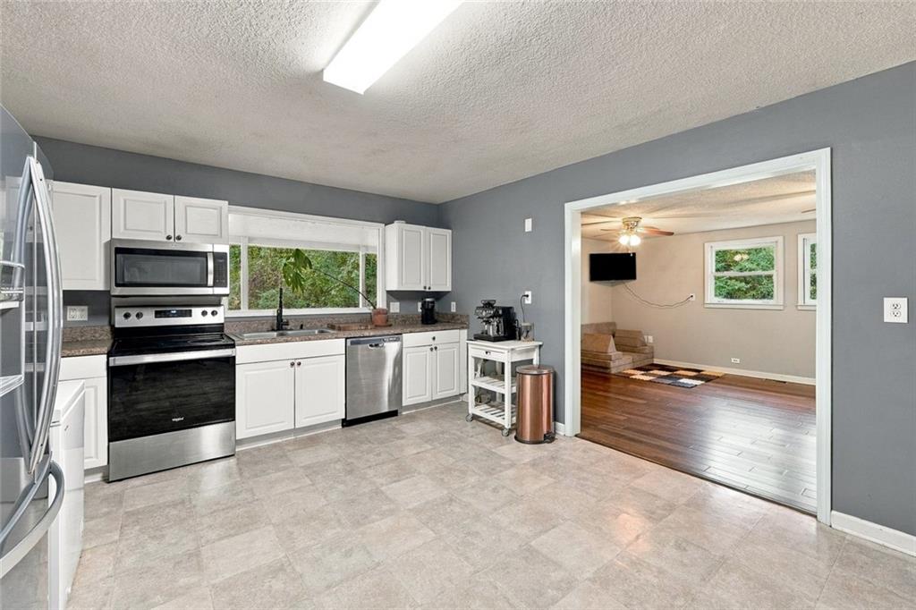 698 Spring Place Road NE White GA 30184