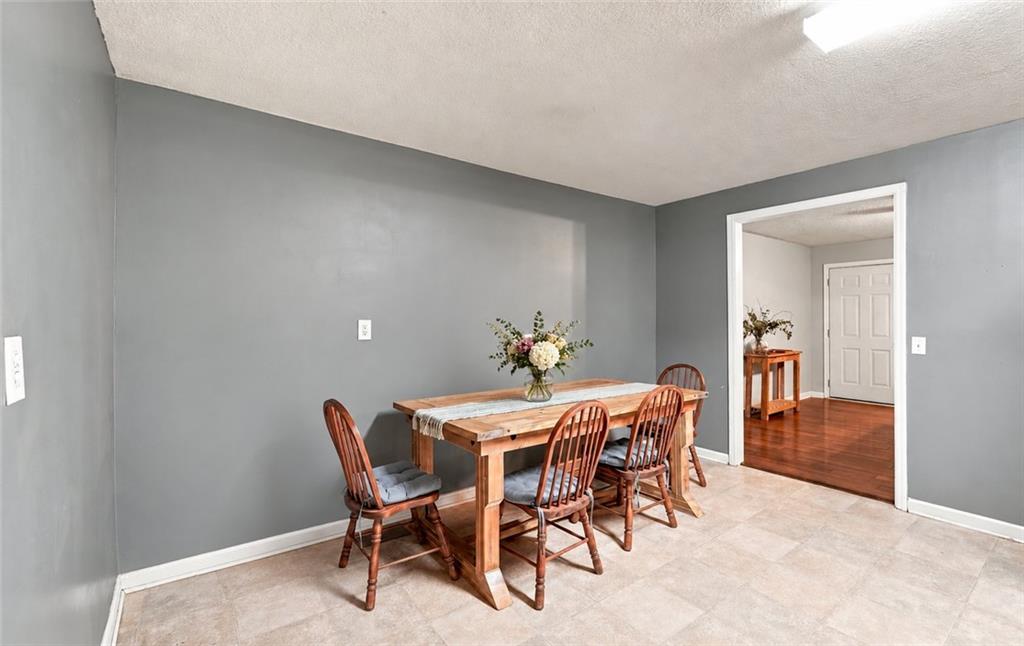 698 Spring Place Road NE White GA 30184