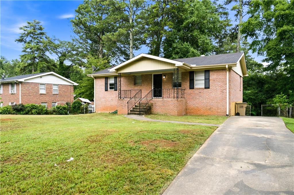 997 Pineglen Drive Forest Park GA 30297