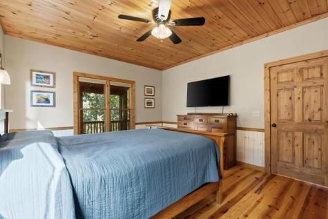 82 Queens Lane Blue Ridge GA 30513