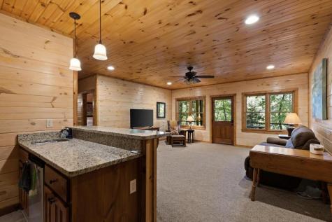 82 Queens Lane Blue Ridge GA 30513