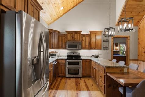 82 Queens Lane Blue Ridge GA 30513