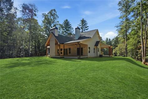 300 Rainmore Drive Dahlonega GA 30533